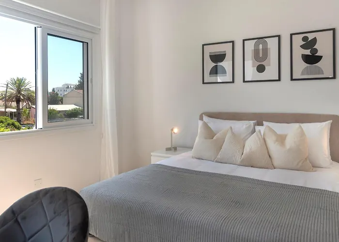 Phaedrus Living City Breeze Residences Urbanity